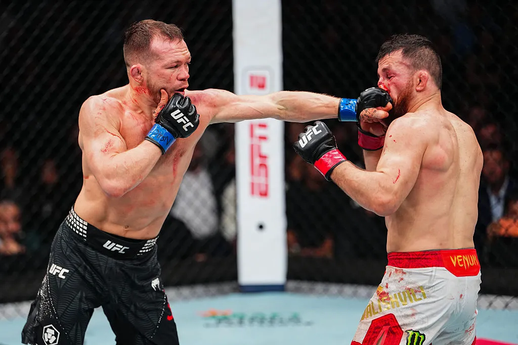 Смотреть повтор боя Ян vs Двалишвили 2 (UFC 323) – Результат и Видео